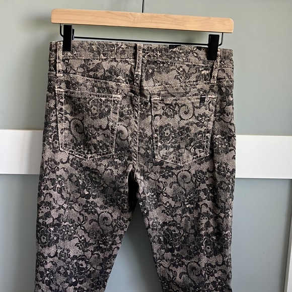 Joe’s skinny blush lace jean. - Picture 3 of 3